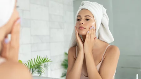 Morningshed: Το viral trend του TikTok που μετατρέπει τον ύπνο σε... makeover