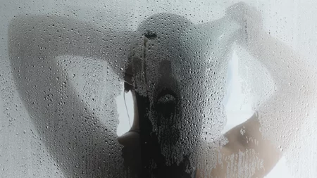 Μετά την άσκηση: Zεστό ή κρύο νερό για καλύτερη μυϊκή αποκατάσταση;