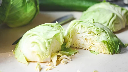 Αντί για σαλάτα: Ο σωστός τρόπος να μαγειρέψεις το λάχανο και να γίνει πεντανόστιμο