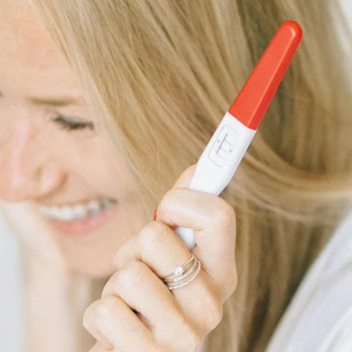 Μόλις έμαθες ότι είσαι έγκυος; 5 πράγματα που οι γυναικολόγοι προτείνουν να κάνεις άμεσα