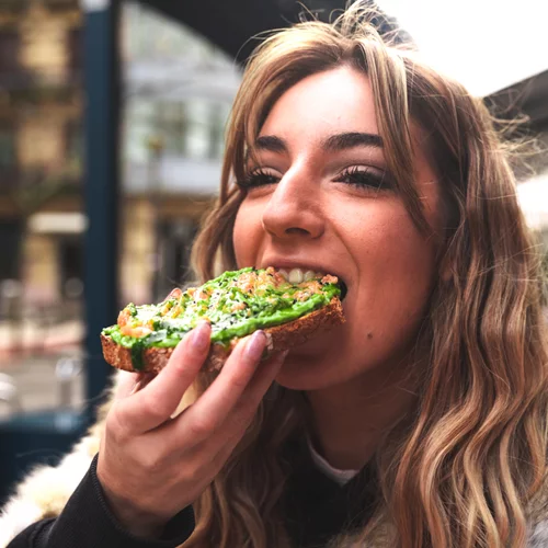 4 τρόποι για απώλεια βάρους χωρίς να σταματήσεις να τρως τα αγαπημένα σου φαγητά