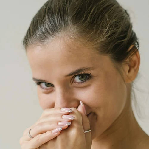 Πώς να δείχνει φυσικό το make up; 10 tips που το κάνουν να μοιάζει με δέρμα