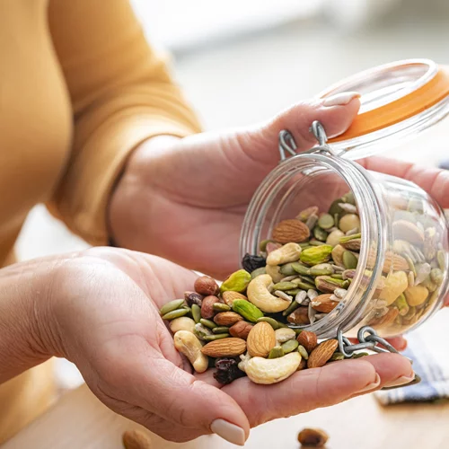 Η σωστή ώρα για κάθε superfood - πώς να μεγιστοποιήσεις τα οφέλη τους φυσικά