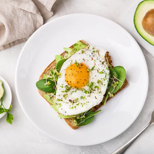Θες πρωινό για ενέργεια; 5 συνδυασμοί για να ξεκινάς δυνατά τη μέρα σου