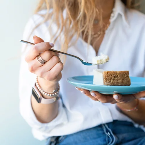 Ζάχαρη: Μήπως δεν επηρεάζει τις λιγούρες για γλυκά; - Τι λένε τώρα οι επιστήμονες