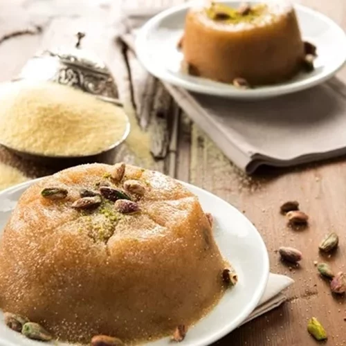 Νηστεία: Δοκίμασε τον τέλειο σιμιγδαλένιο χαλβά με πορτοκάλι και σοκολάτα