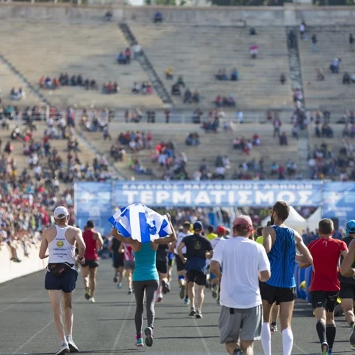 Πώς να προπονηθείς για να τρέξεις στον πρώτο σου Μαραθώνιο