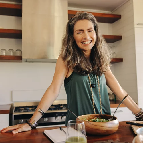 7 τροφές που θα σε κρατήσουν ενυδατωμένη όλη μέρα