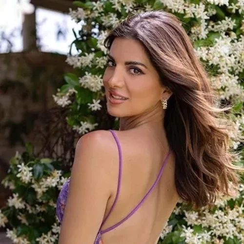 Η Σταματίνα Τσιμτσιλή με το κούρεμα που κάνει τα μαλλιά να δείχνουν πολύ πιο πυκνά