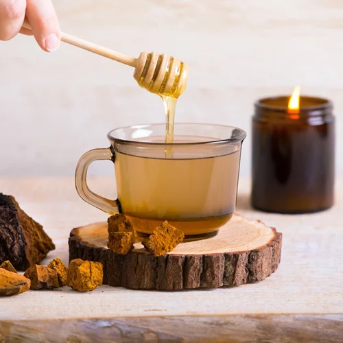 Μέλι με κανέλα: Έχει θεραπευτικές ιδιότητες ή είναι μύθος;