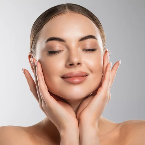 Ένας ευρηματικός τρόπος για να κάνεις ακόμα πιο ζουμερό το χρώμα του κραγιόν σου