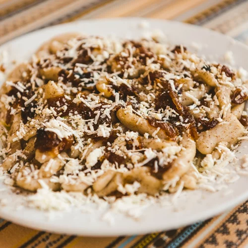 Τσικνοπέμπτη: Συνταγή για γκόγκλιες - Τα παραδοσιακά φρέσκα ζυμαρικά των Αποκριών