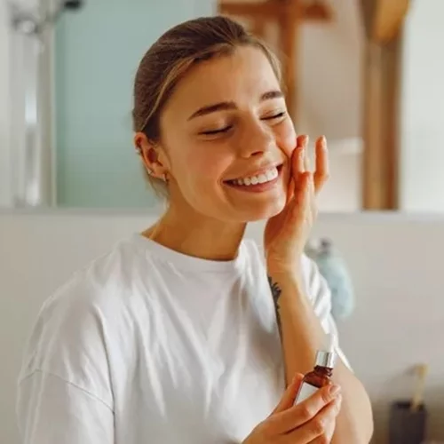 Ποια ενεργά συστατικά μπορείς να χρησιμοποιείς άφοβα σε συνδυασμό με τη ρετινόλη