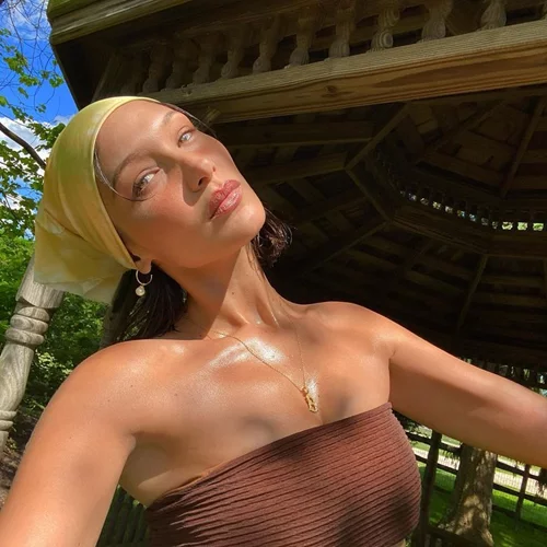 Τι περιλαμβάνει η αγαπημένη σαλάτα της Bella Hadid;