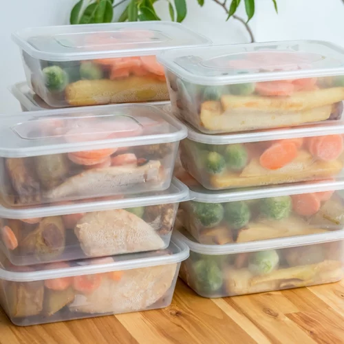 Πλαστικά τάπερ: Πώς συνδέονται με προβλήματα στην καρδιά