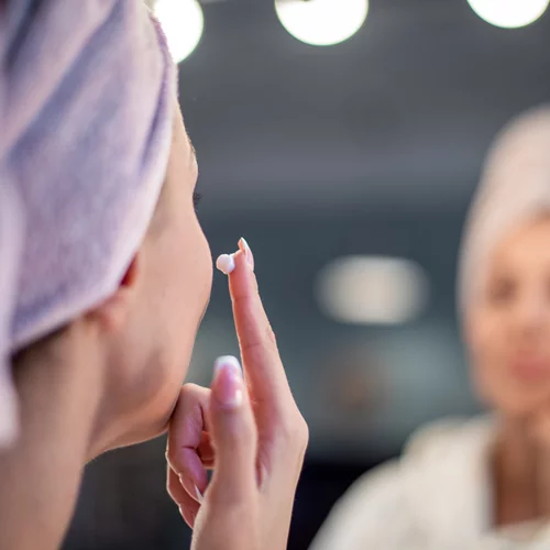 Τα 10 πιο κοινά skincare λάθη που κάνουμε στο δέρμα μας, σύμφωνα με τους δερματολόγους