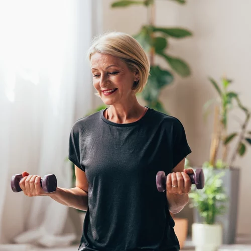 Είσαι μετά τα 50; Αυτά τα 8 λάθη σε εμποδίζουν να χάσεις κιλά