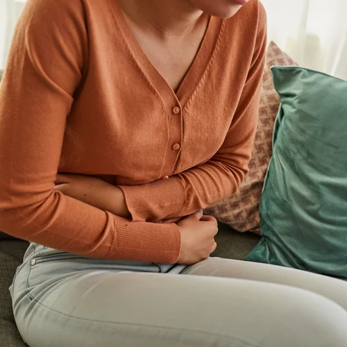 Πού οφείλεται η ακράτεια ούρων; Αίτια, πρόληψη, αντιμετώπιση