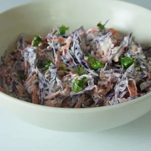 Σαλάτα "Glowslaw": Η "συνταγή" για λαμπερό και αναζωογονημένο δέρμα