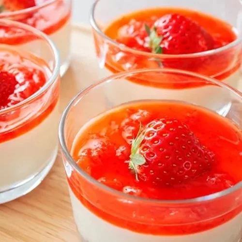 Πανεύκολο γιαουρτογλυκό με 5 υλικά από τον Άκη Πετρετζίκη