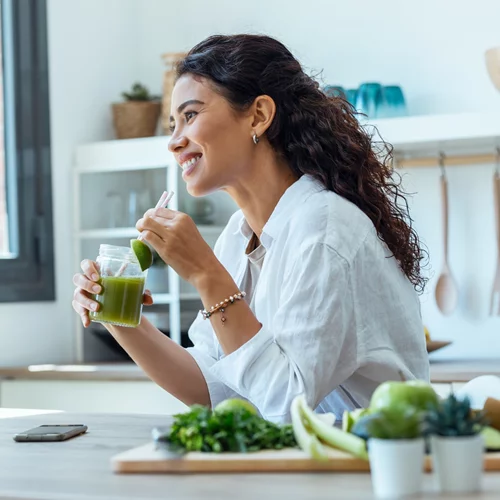 Νεανική επιδερμίδα χωρίς botox: Τι να τρως για να καθυστερήσεις τα σημάδια του χρόνου