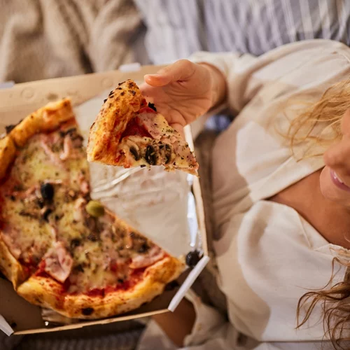 Βραδινές λιγούρες: Η ρουτίνα που σταματά την πείνα πριν καν αρχίσει