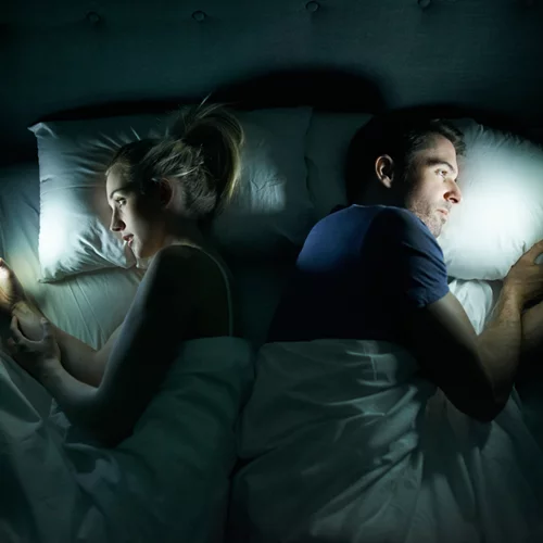 Πώς μια ψηφιακή αποτοξίνωση θα μπορούσε να μεταμορφώσει τη σεξουαλική σου ζωή