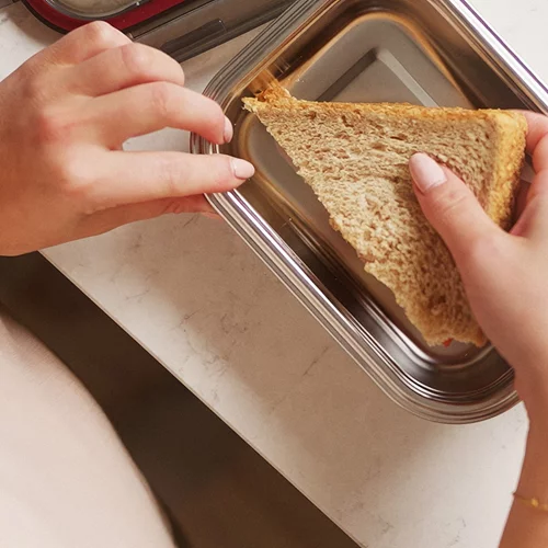 Πρωτεϊνικό ταπεράκι για το γραφείο: 5 βήματα για το φτιάξεις σωστά