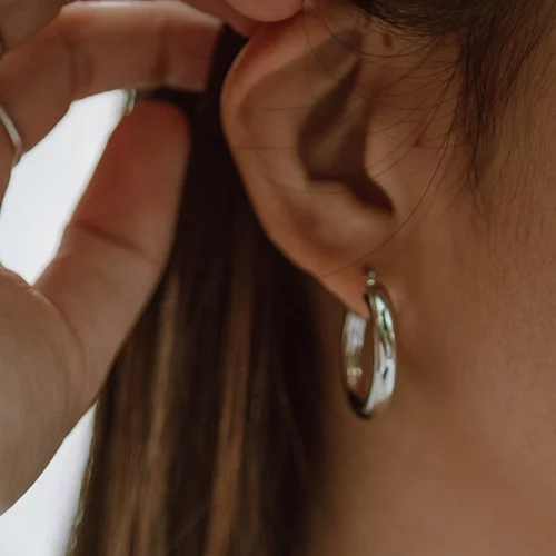 7 τρόποι να αντιμετωπίσεις τα βουλωμένα αυτιά