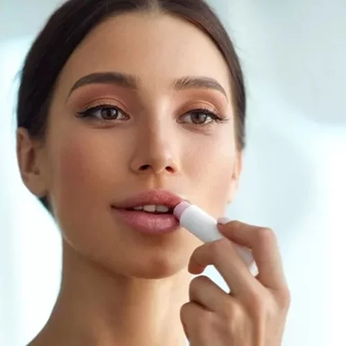 Τα καλύτερα lip balms που θα βρεις στο φαρμακείο της γειτονιάς σου