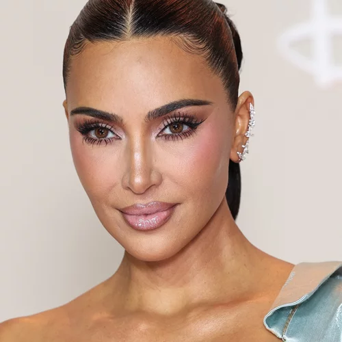 Η Kim Kardashian αποκάλυψε ότι διαγνώστηκε με ανεύρυσμα εγκεφάλου: "Οι γιατροί είπαν ότι οφείλεται στο στρες"