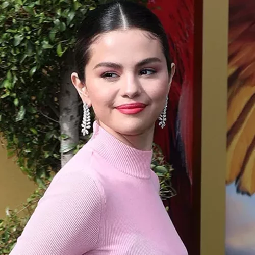 Selena Gomez: Το tip της για τέλειες βλεφαρίδες έγινε αμέσως viral