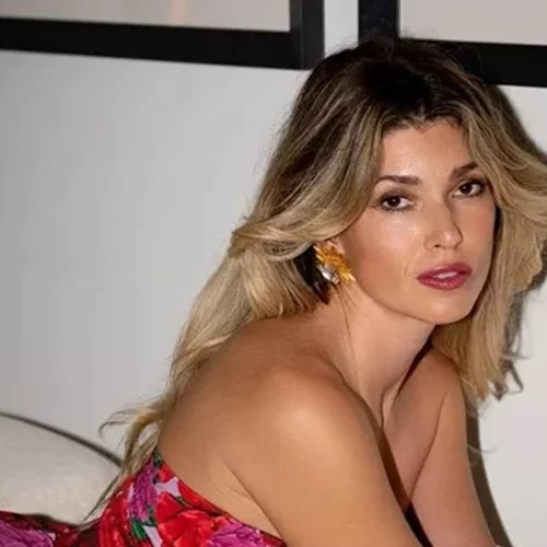 5 διάσημες Ελληνίδες μας δίνουν έμπνευση για τα χτενίσματα του ρεβεγιόν