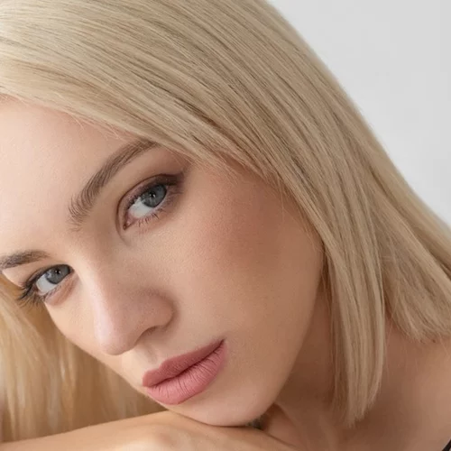 3 θεραπείες θρέψης που θα "ξεδιψάσουν" τα μαλλιά σου