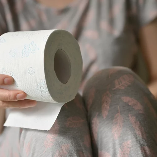 Πότε είναι η ιδανική ώρα να πας τουαλέτα; Ο γαστρεντερολόγος απαντά