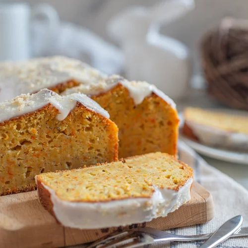 Υγιεινό κέικ καρότου - Η συνταγή με το πιο νόστιμο γλάσο!
