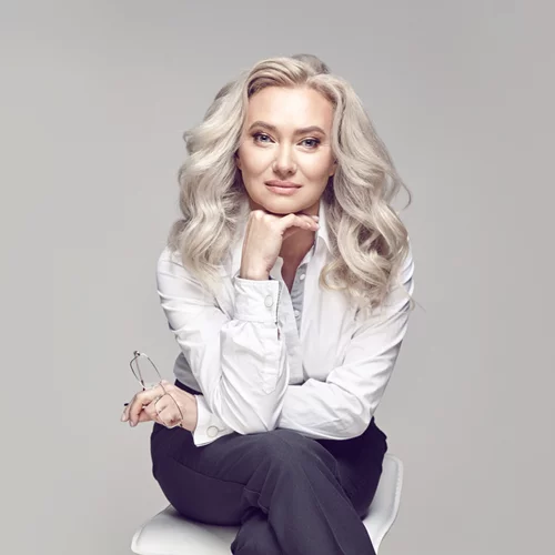 Τα κουρέματα που κολακεύουν όλες τις γυναίκες 50+