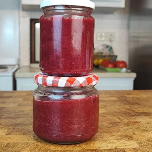 Σάλτσα παντζαριού - Ιδανική για να "απογειώσει" τα γρήγορα γεύματά σου!