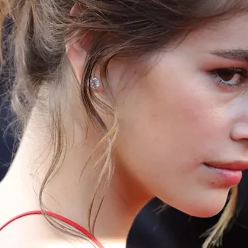 Ξέχνα (για λίγο) τα lip balms: Τα lip oils είναι η νέα τάση στην ενυδάτωση των χειλιών μας