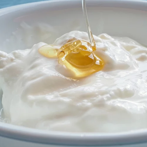 Σοβαρό λάθος: Γιατί δεν πρέπει να αφήνεις το χαρτόνι γύρω από τα γιαουρτάκια στο ψυγείο