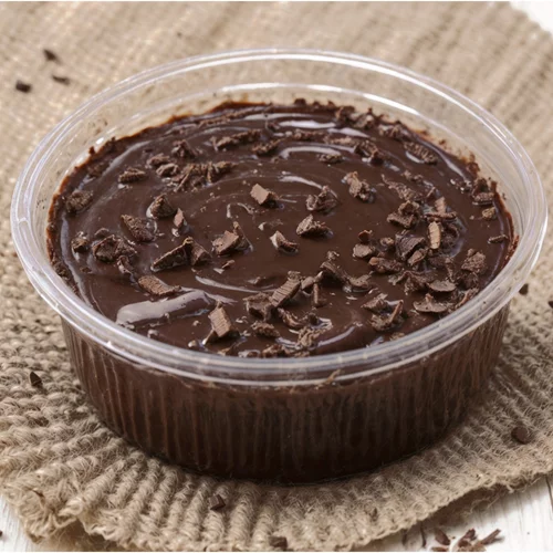 Εύκολη συνταγή: Νηστίσιμη σοκολατένια κρέμα με σιμιγδάλι