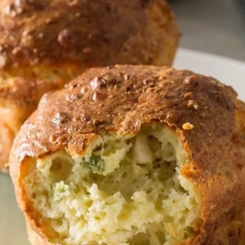 Η πιο γευστική συνταγή για αλμυρά muffins με ανθότυρο και βρώμη