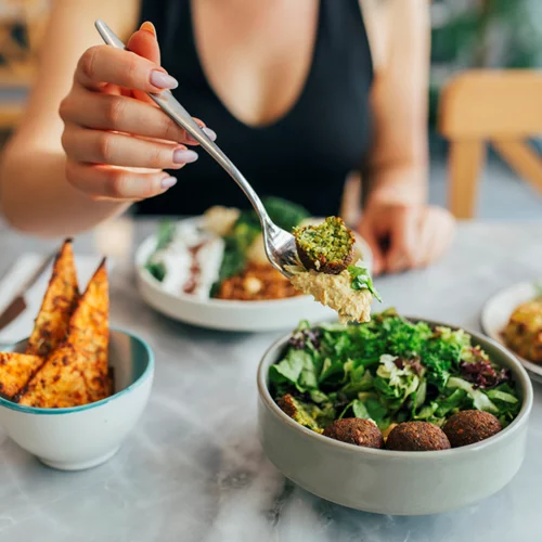 7 κοινές παρανοήσεις για τους vegans και το βιγκανισμό μέσα από μια έρευνα