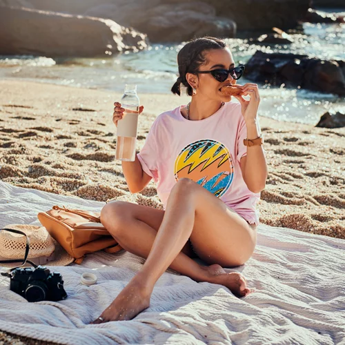 Τι να πάρω στην παραλία; Τα σνακ και όλα αυτά που πρέπει να έχει μαζί του ένα Shape Girl (και η διαιτολόγος μας!)