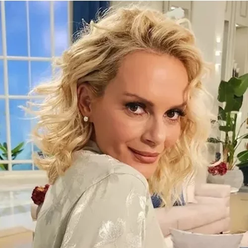 Το εξαιρετικά οικονομικό κραγιόν που ενθουσίασε την Έλενα Χριστοπούλου