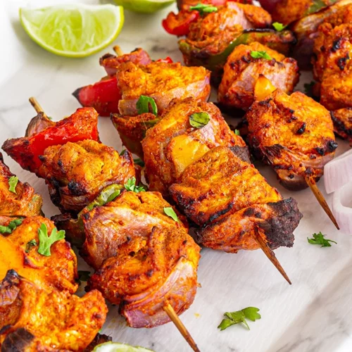 Viral δίαιτες: Τι πρέπει να γνωρίζεις πριν υιοθετήσεις τη διατροφή Carnivore