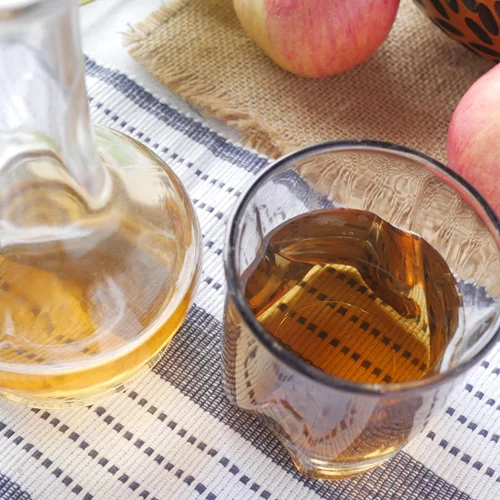 Μηλόξυδο: Μας βοηθάει να χάσουμε βάρος και πώς πρέπει να το πίνουμε;