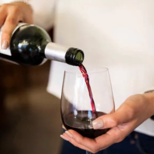 Πώς το αλκοόλ επηρεάζει το σώμα (εκτός από το τυπικό "hangover")