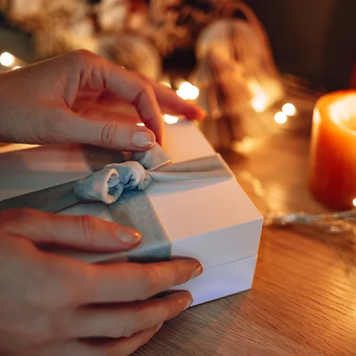 Last-minute xmas gifts: 10 αρώματα φρεσκάδας που μπορείς να χαρίσεις στους αγαπημένους σου