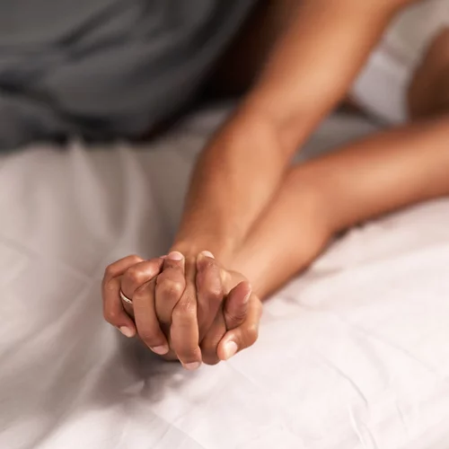 Προσποιείσαι οργασμό; Τι προβλήματα μπορεί να σου προκαλέσει;